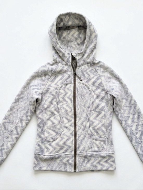 Lululemon Jackets & Blazers - Lululemon Scuba Full-Zip Hoodie | Lilac Zig Zag Pattern | Size 4